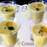 Receta de aperitivo de chupito de crema de aguacate Receta de aperitivo de chupito de crema de aguacate