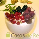 Receta de crema muselina con frutos rojos Receta de crema muselina con frutos rojos