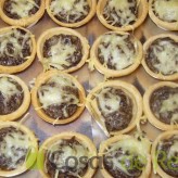 Receta de aperitivo de mini tartaletas de champiñones y ajos tiernos Receta de aperitivo de mini tartaletas de champiñones y ajos tiernos