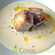 Receta de Ajoblanco con tataki de atún fresco Receta de Ajoblanco con tataki de atún fresco