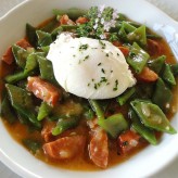 Receta de Judías perona con chorizo y huevo poché Receta de Judías perona con chorizo y huevo poché