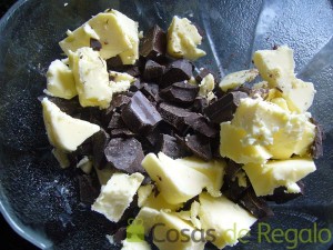 03- Derretimos la mantequilla y el chocolate troceados
