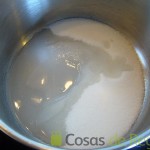 19- Mezclamos el azúcar y el agua para el caramelo