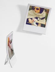 Colgador de fotos con forma de Polaroid de Umbra