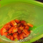 04 - Mezclamos bien para preparar la mermelada de fresa