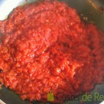 06 - Preparamos el sofrito de tomate y cebolla