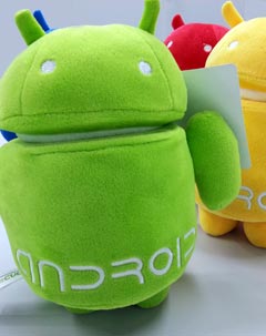 Disfruta aún más de tu móvil Google con los peluches Android
