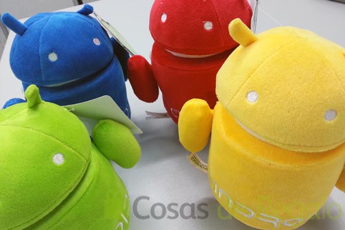 Peluches de Android en varios colores