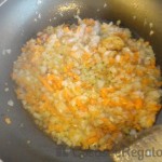 01 - Cebolla y zanahoria para la salsa