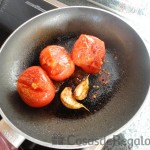 1 - Asamos los ajos y el tomate