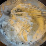04 - Mezclamos la nata, el merengue y el chocolate blanco