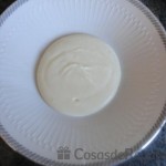 02 - Hacemos una base de crema de patata en el fondo del plato