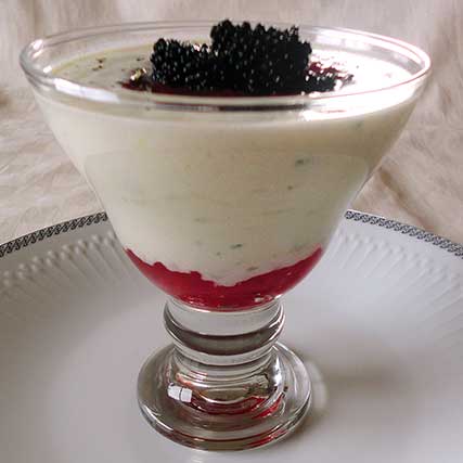 Receta de Crema de yogur con pepino y cilantro