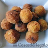 Receta de Bolitas de patata rellenas de mozzarella