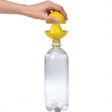 Exprimidor de naranjas y limones para botellas de refresco